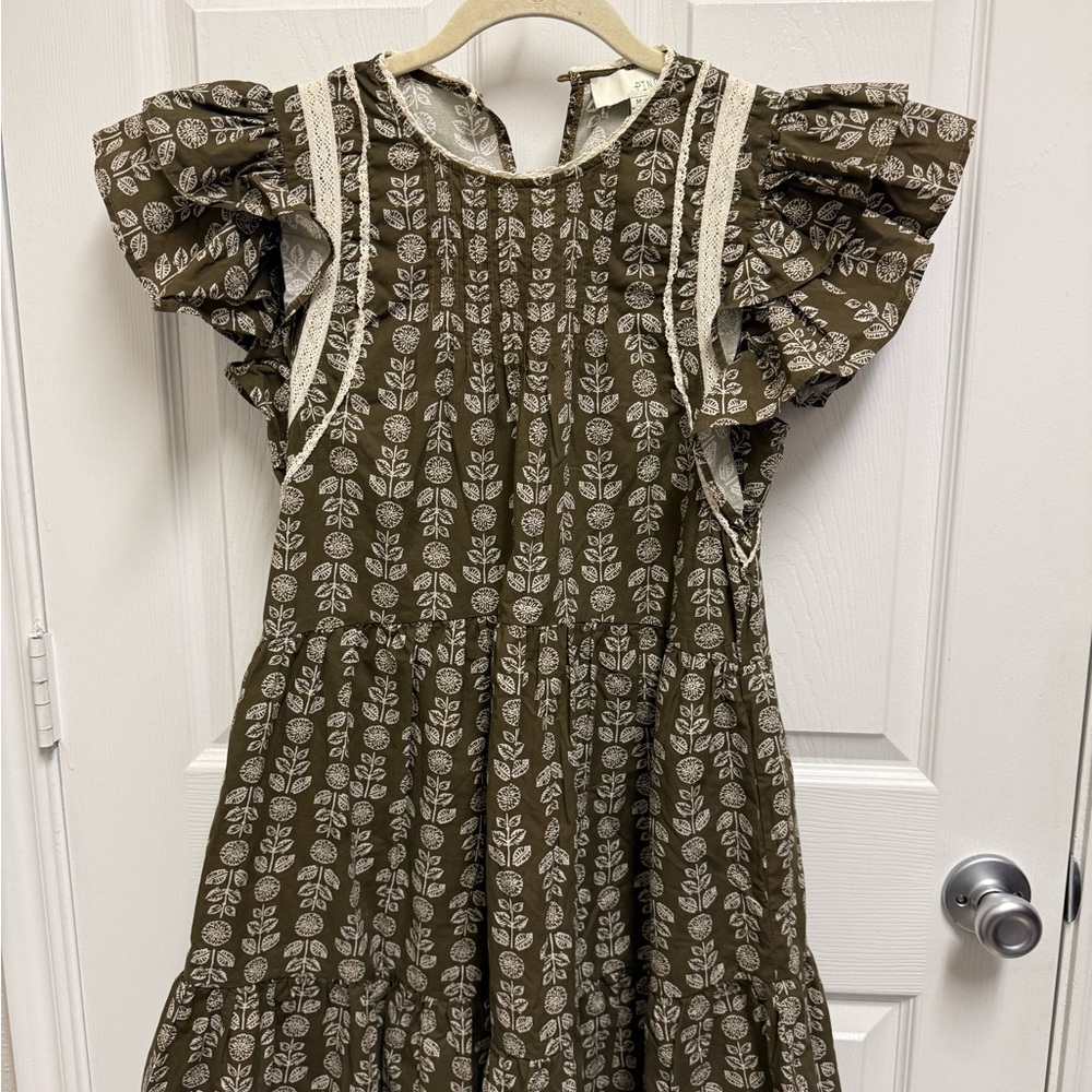 Pinch Green Pattern Dress - Picture 2 of 12